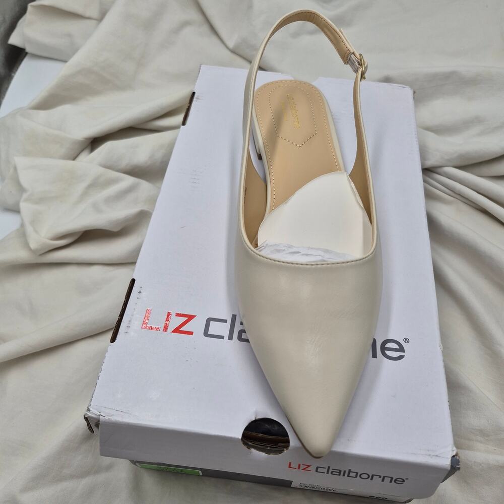 NEW Liz Claiborne Sheba Pointed Toe Slingback Flats Cream Shoes Size 10 Wide - Picture 4 of 9
